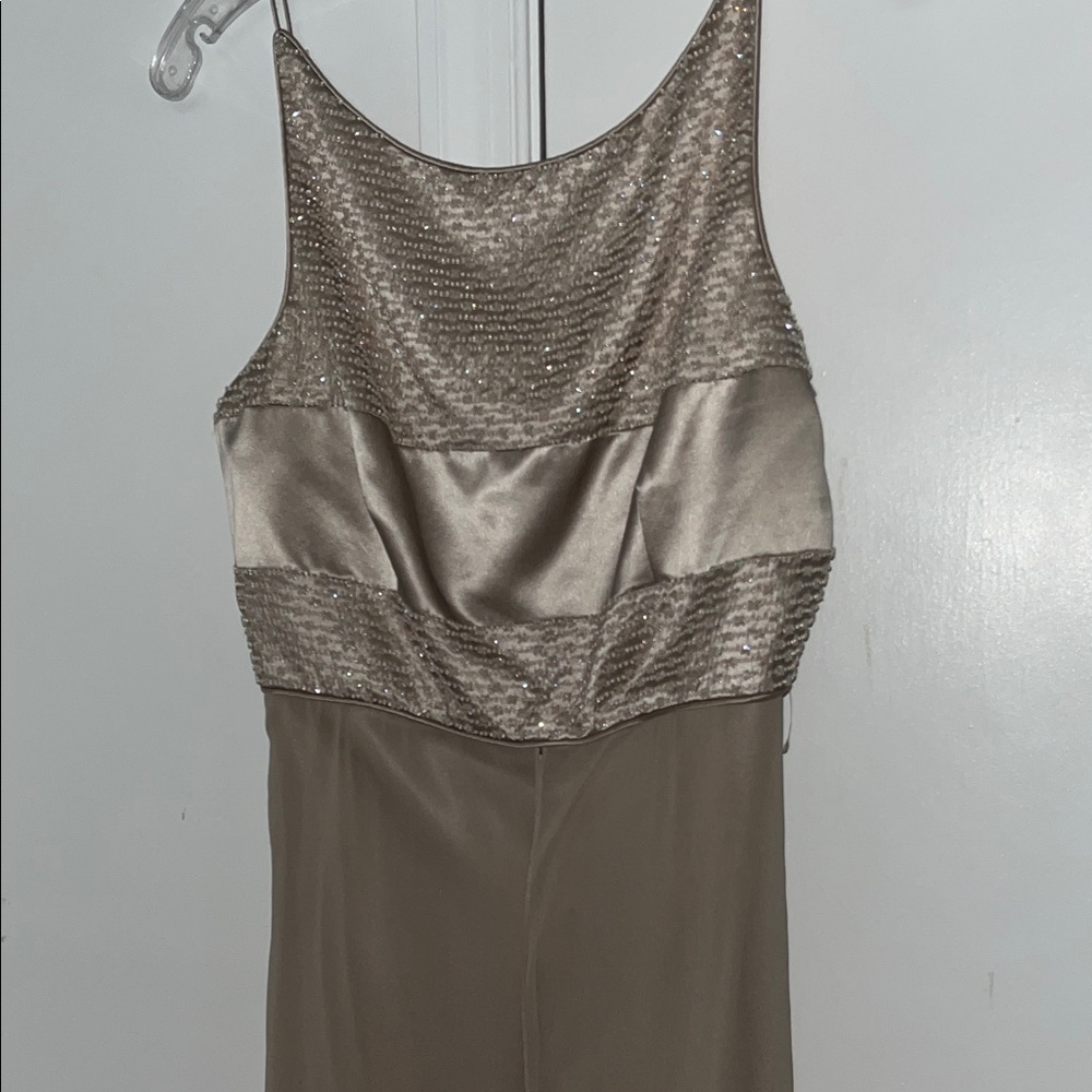 Elegant Beige Sleeveless Dress
